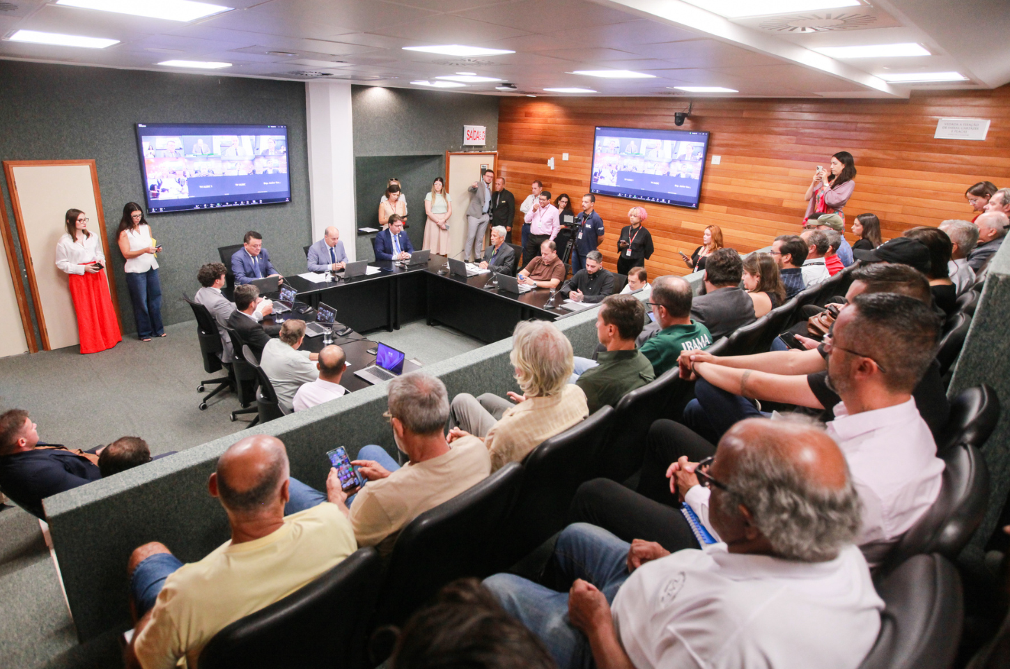 Comissão discute revisão de portaria que impõe cotas para pesca da tainha