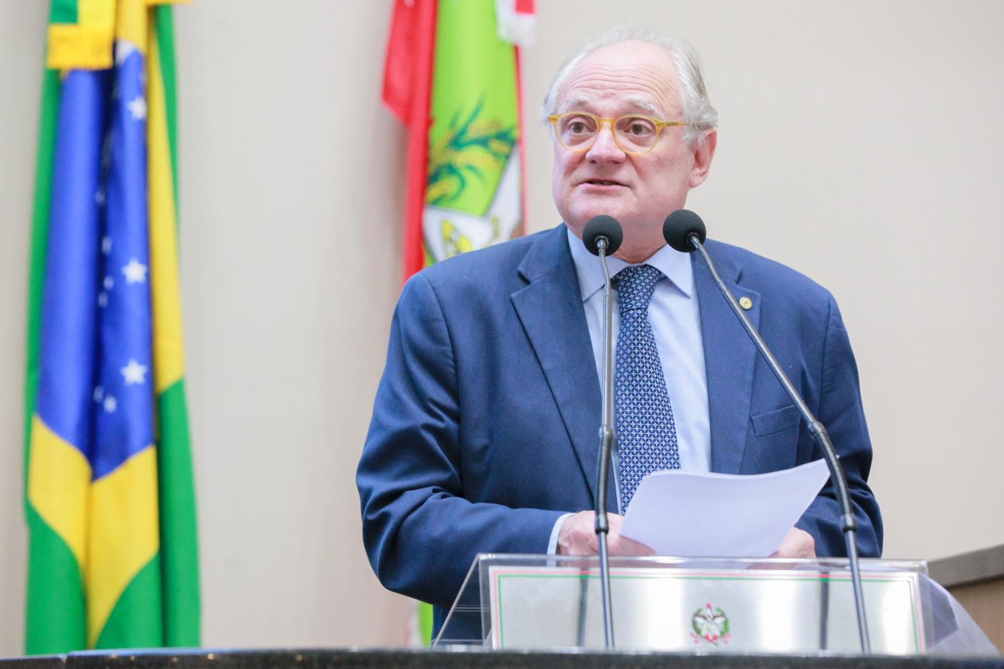 Deputados celebram Dia do Autismo e cobram investimentos na rede de apoio