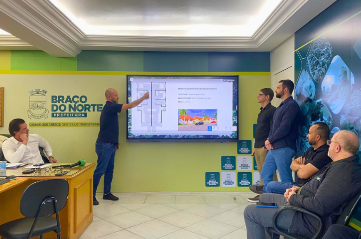 Casas populares em Braço do Norte: prefeito sanciona lei de desafetação