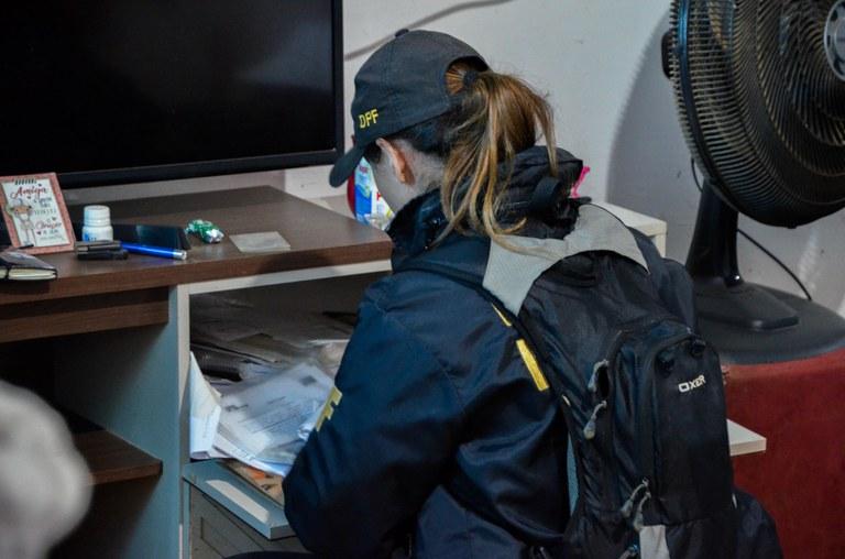 Polícia Federal de SC desarticula rede que explorava brasileiras na Europa