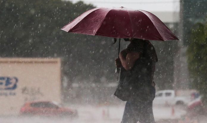 Alerta em SC: Frente Fria Traz Chuva Intensa e Risco de Temporais Nesta Semana
