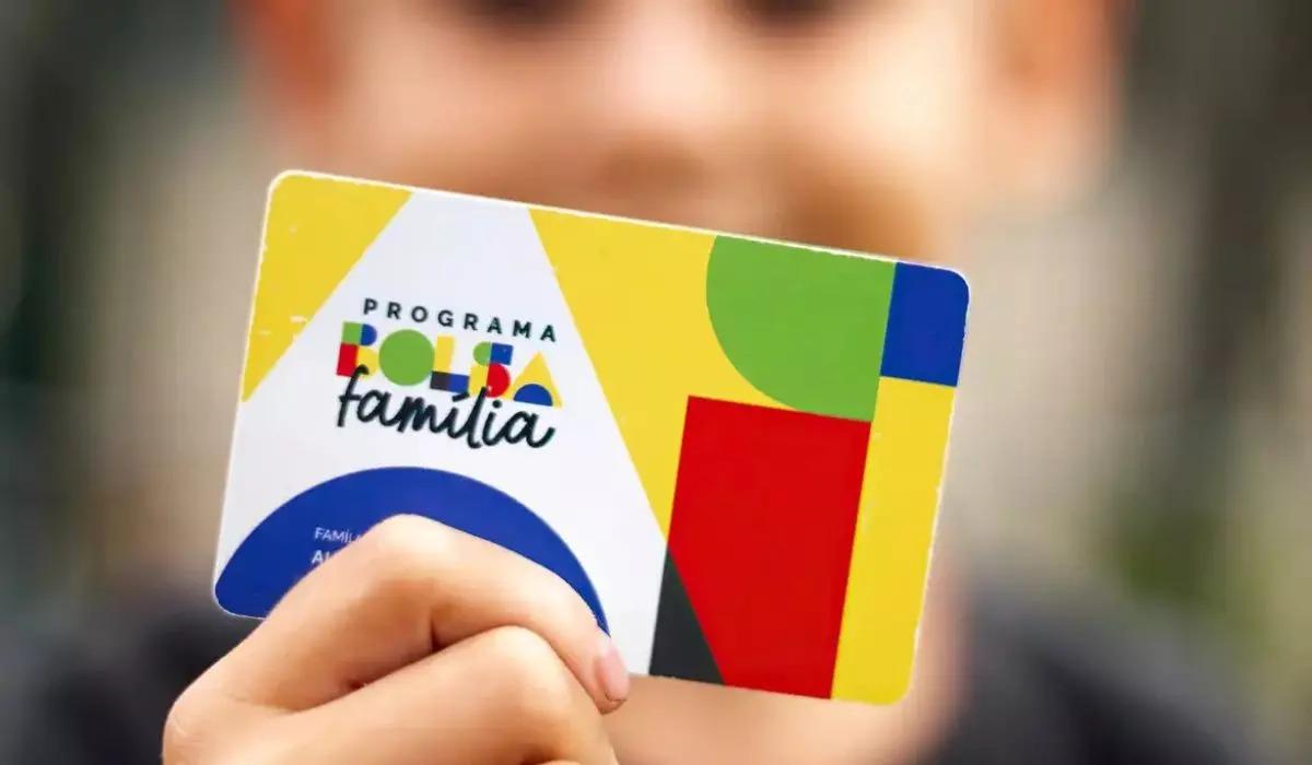 Mais de 2 Milhões Deixam o Bolsa Família com Novas Regras e Aumento da Renda Familiar