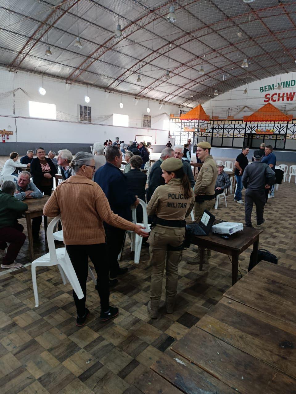 Mês da Pessoa Idosa é marcado por ações conjuntas entre PM e Assistência Social