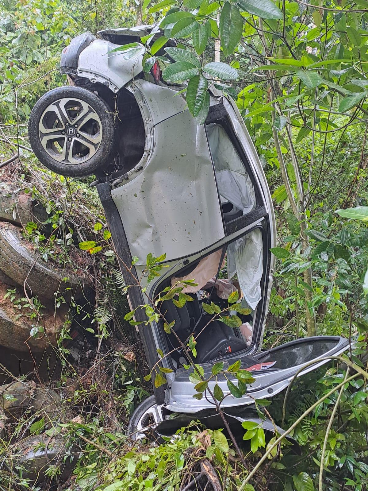 🚨 Acidente na SC-108: Saída de Pista com Capotamento em São Ludgero