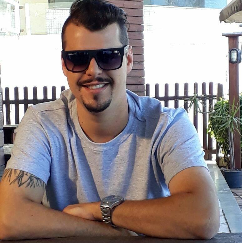 Cantor Dalvan Germano, de Pedras Grandes, Morre aos 33 Anos