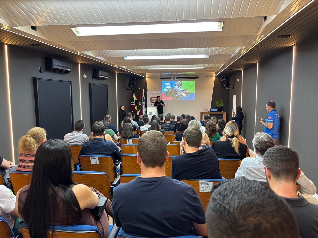 🚶 Mobilidade Urbana Criciúma lança programa 'Calçada Livre' para garantir acessibilidade e reorganizar o espaço urbano