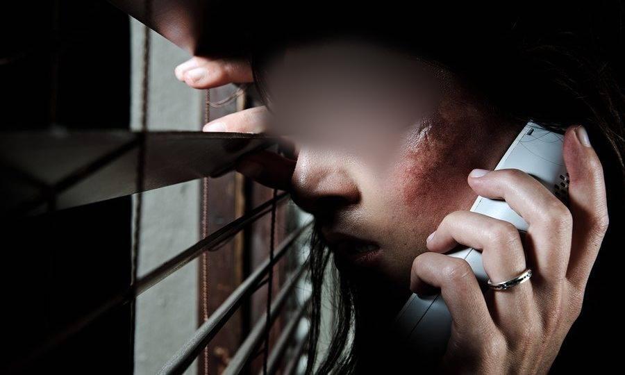 MULHER É AGREDIDA POR COMPANHEIRO E PEGA ESPINGARDA PARA SE DEFENDER EM OCORRÊNCIA DE VIOLÊNCIA DOMÉSTICA