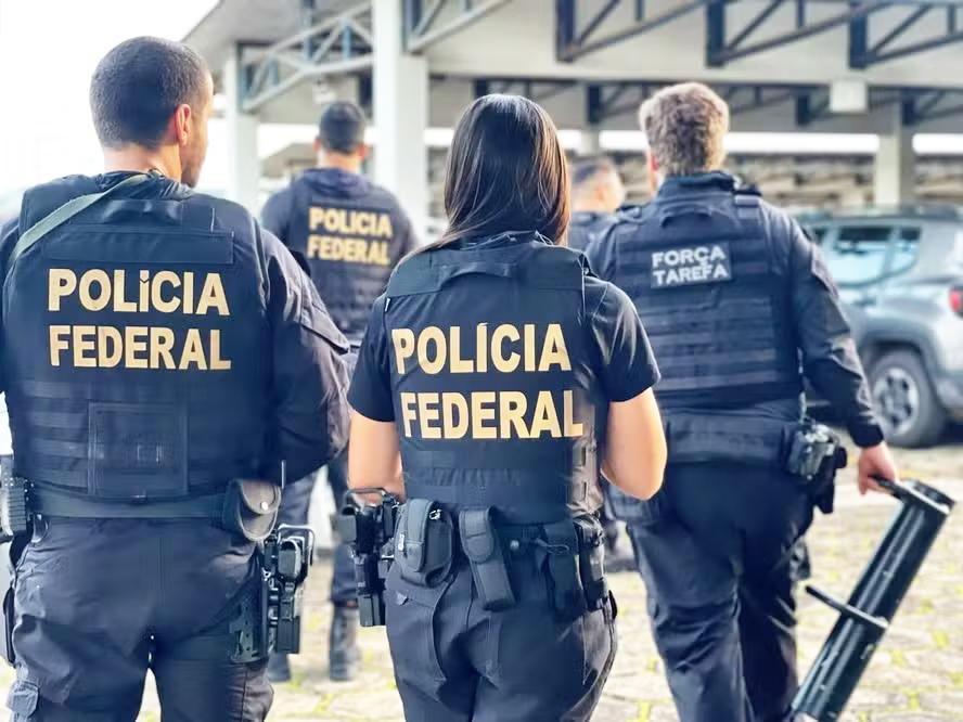 🚨 PF Prende Homem em Navegantes por Armazenar Material de Abuso Sexual Infantil