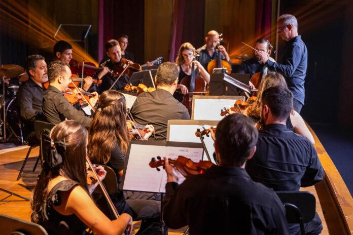 🎻 Rock Strings em Nova Veneza: Camerata Di Venezia Une Orquestra e Rock em Concerto Gratuito