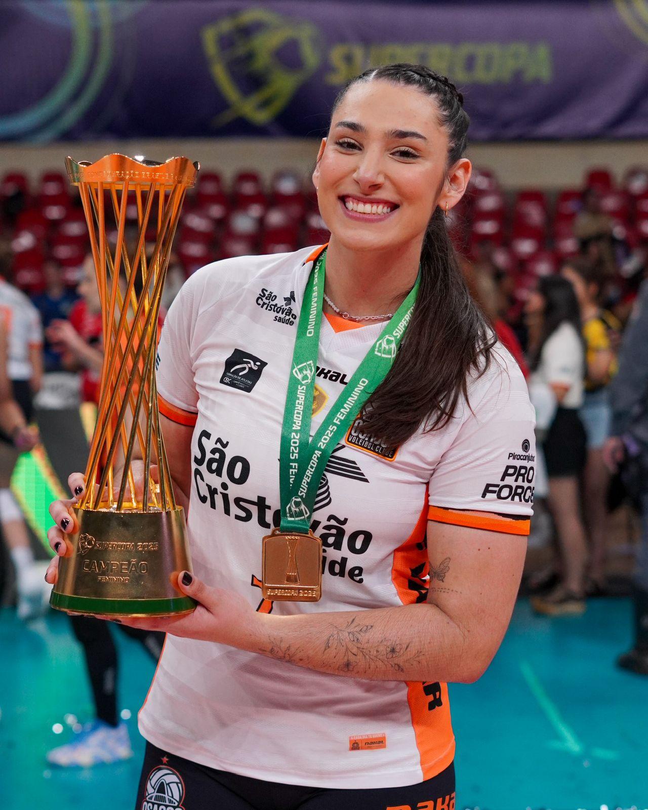 🌍 Natália Danielski assina com o Osasco e disputará o Mundial de Clubes na temporada 25/26