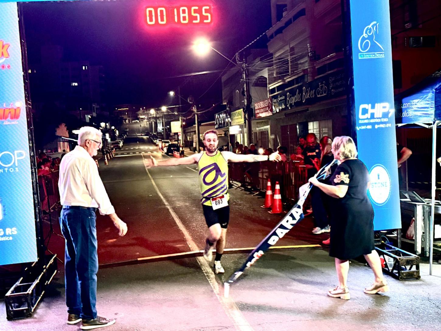 🌃 Night Run Cocal Luz reúne 450 atletas e movimenta cerca de mil pessoas na cidade