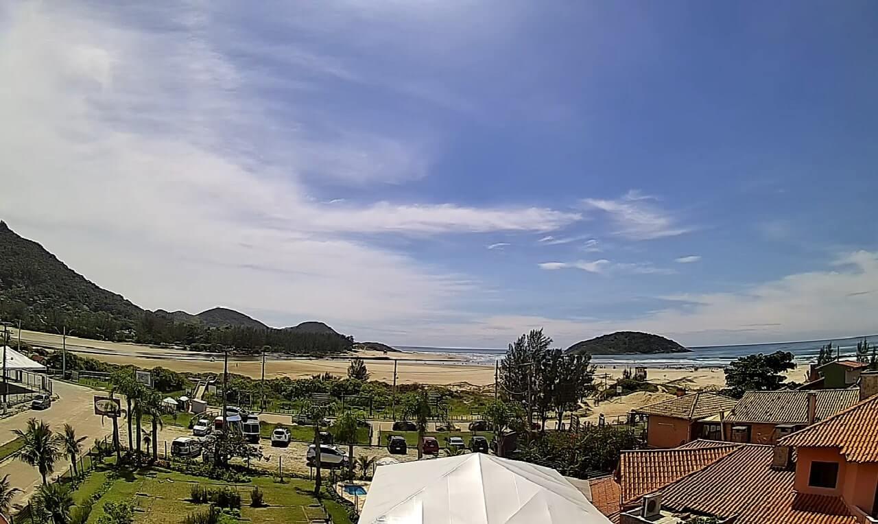 ☀️ Sol predomina em SC, mas litoral tem chance de chuva fraca