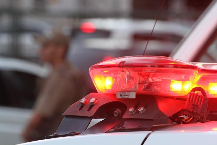 🚓 Homem é preso após furtar bebidas de luxo e trocá-las por cocaína