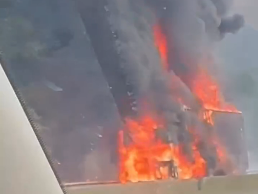 🔥 Incêndio em caminhão bloqueia sentido Norte da BR-101 no Morro dos Cavalos