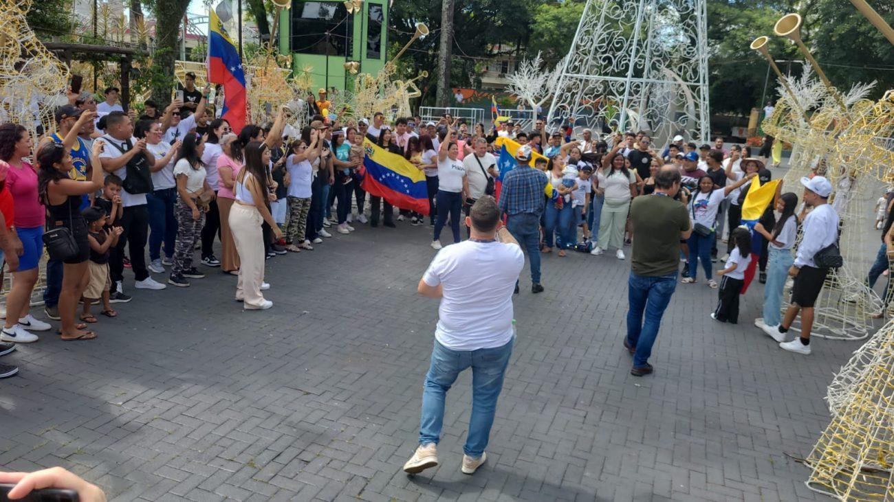 🇻🇪 Prisão de Maduro repercute em SC; estado abriga mais de 30 mil venezuelanos