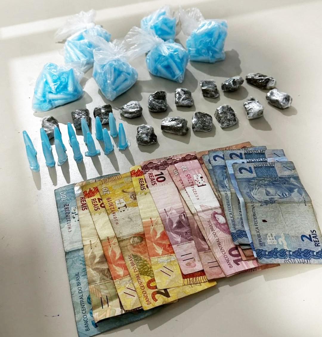 Incursão da PM termina com apreensão de drogas e dois detidos em Tubarão