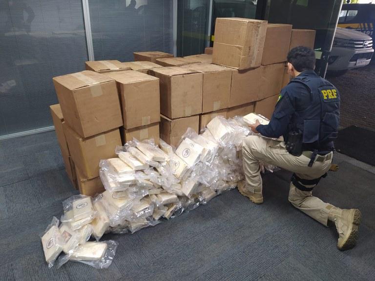 ⚖️ Operação da FICCO/SC mira logística de 1,3 tonelada de cocaína apreendida em Itajaí