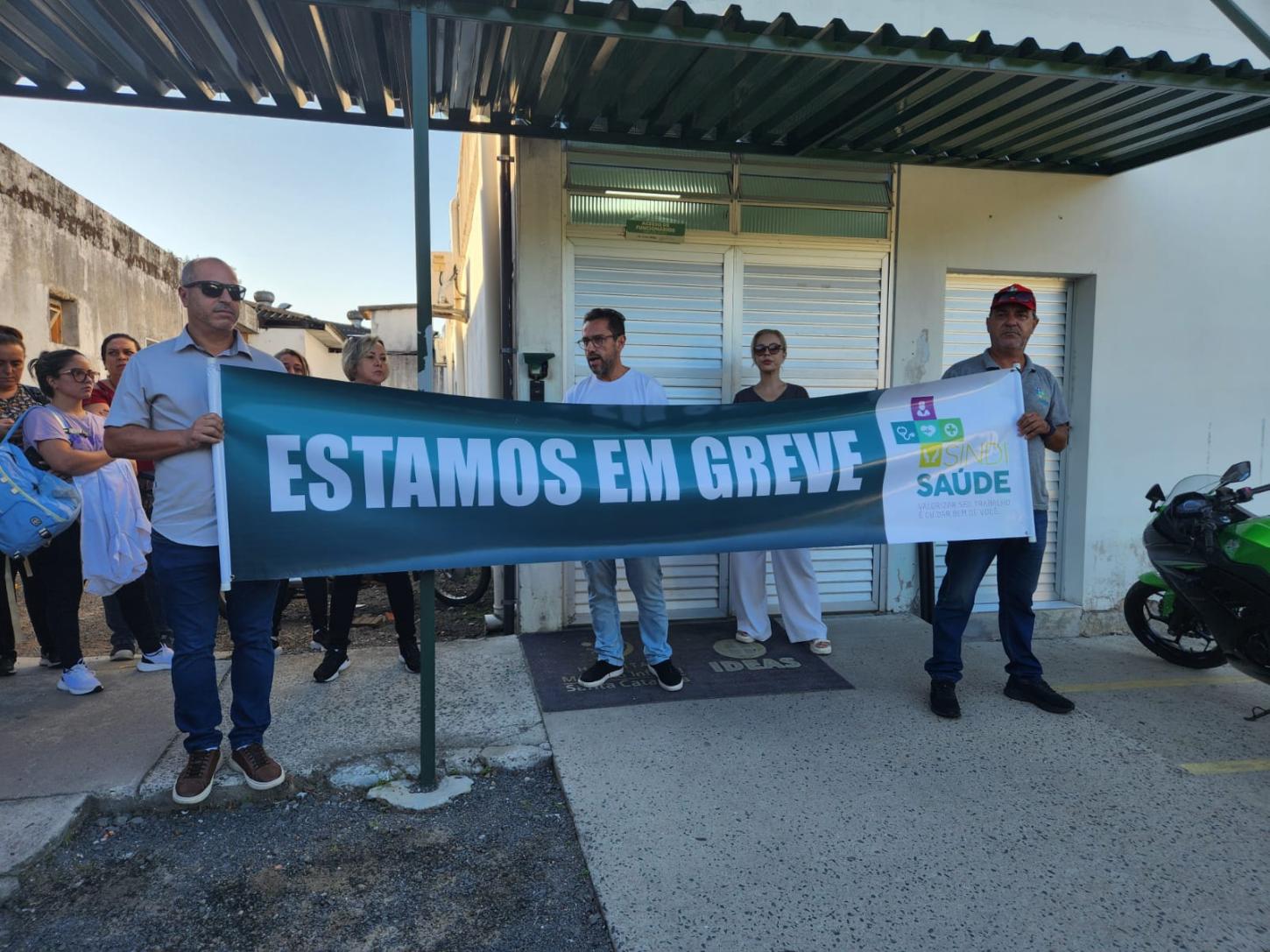🪧 Trabalhadores do Hospital Materno-Infantil Santa Catarina entram em greve em Criciúma