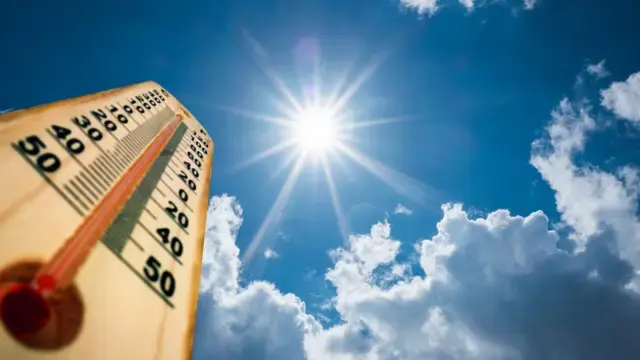 🌡️ Calor intenso e sol predominam no final de semana em Santa Catarina