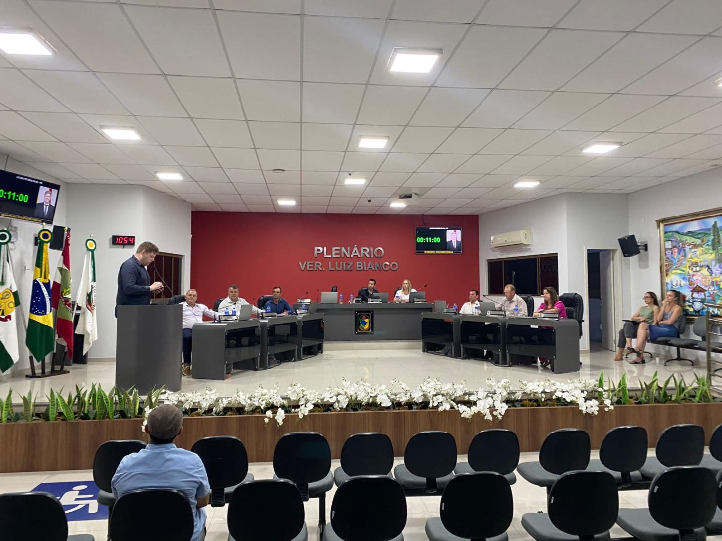 🗳️ Câmara de São Ludgero aprova bolsas de estudo e amplia recursos para a Saúde