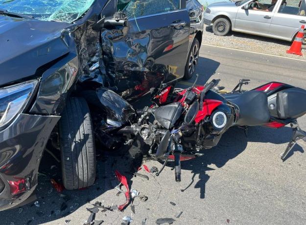 🏍️ Colisão entre carro e moto deixa dois feridos na SC-437