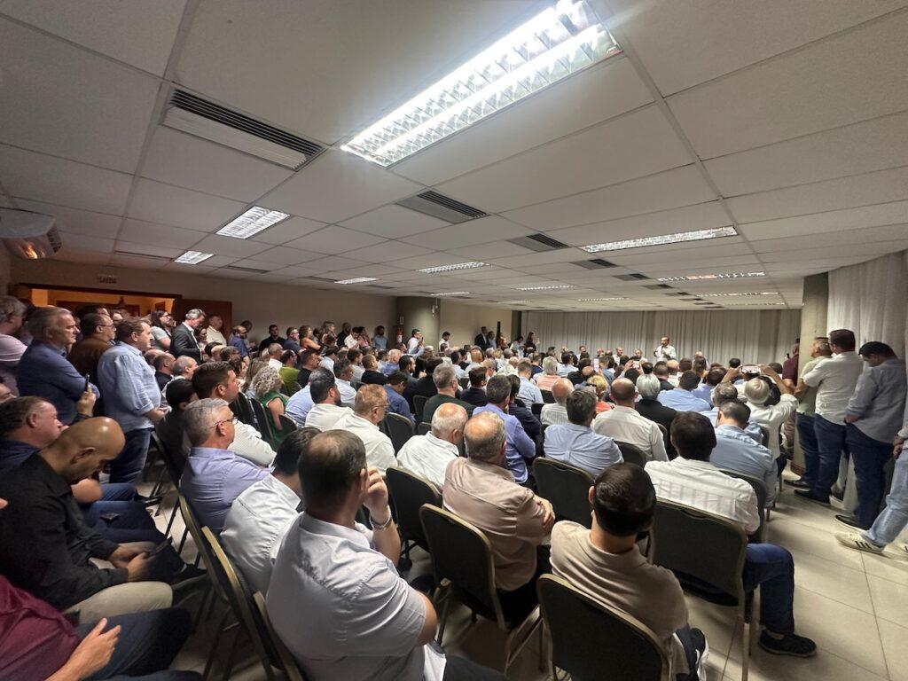 Maioria dos prefeitos do PP oficializa apoio à reeleição de Jorginho Mello