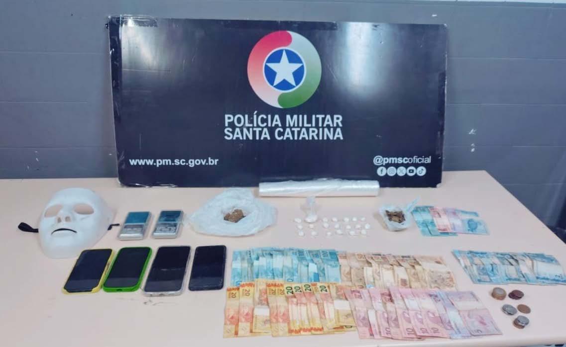 👮 PM desarticula ponto de tráfico a 100 metros de creche