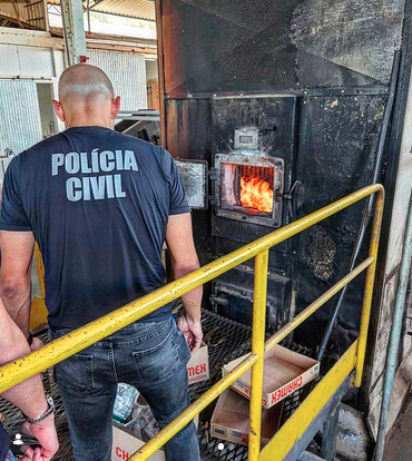 🔥 Polícia Civil de Gravatal incinera mais de seis quilos de drogas