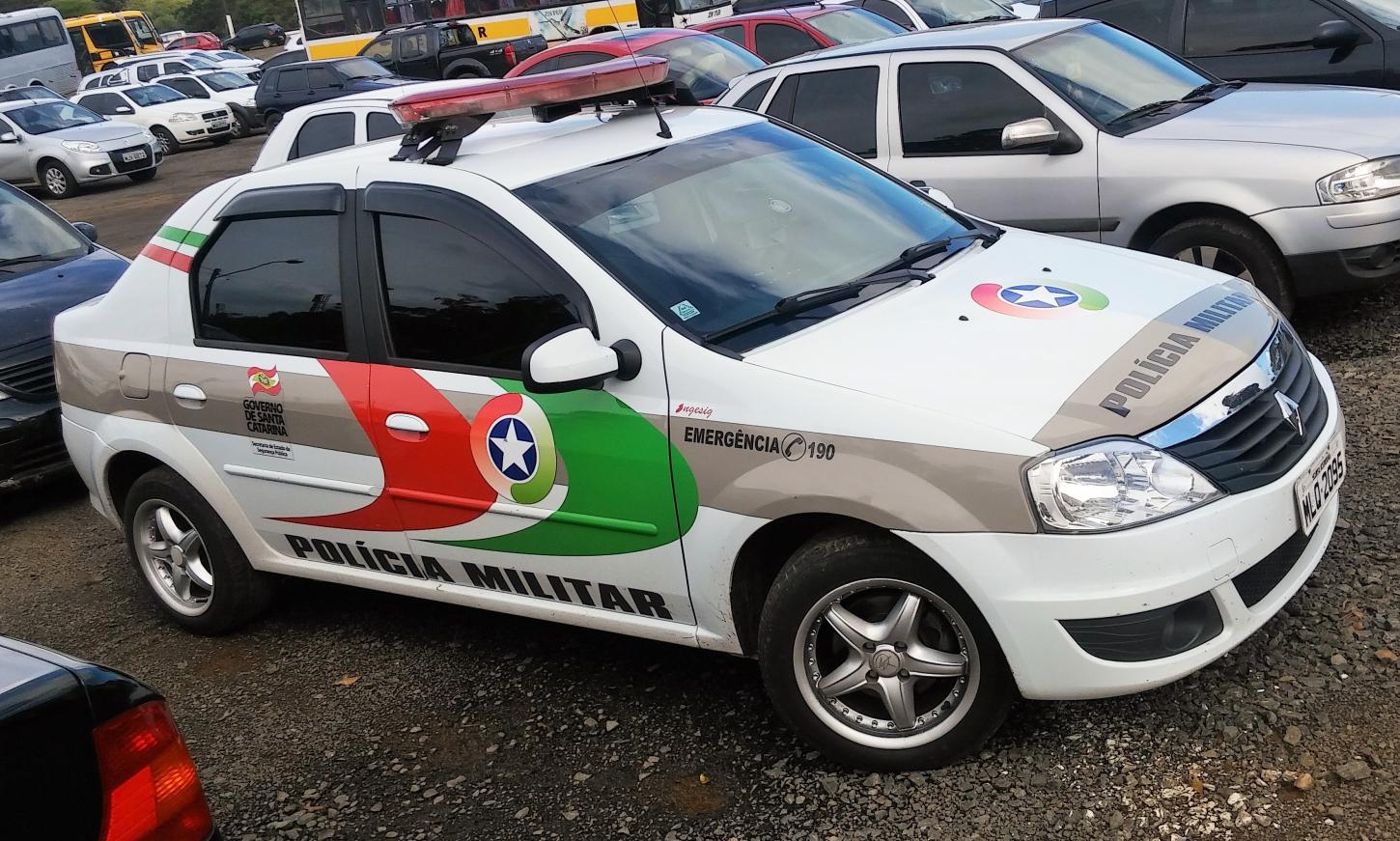 🚔 Violência doméstica termina em agressão mútua e prisão em Braço do Norte