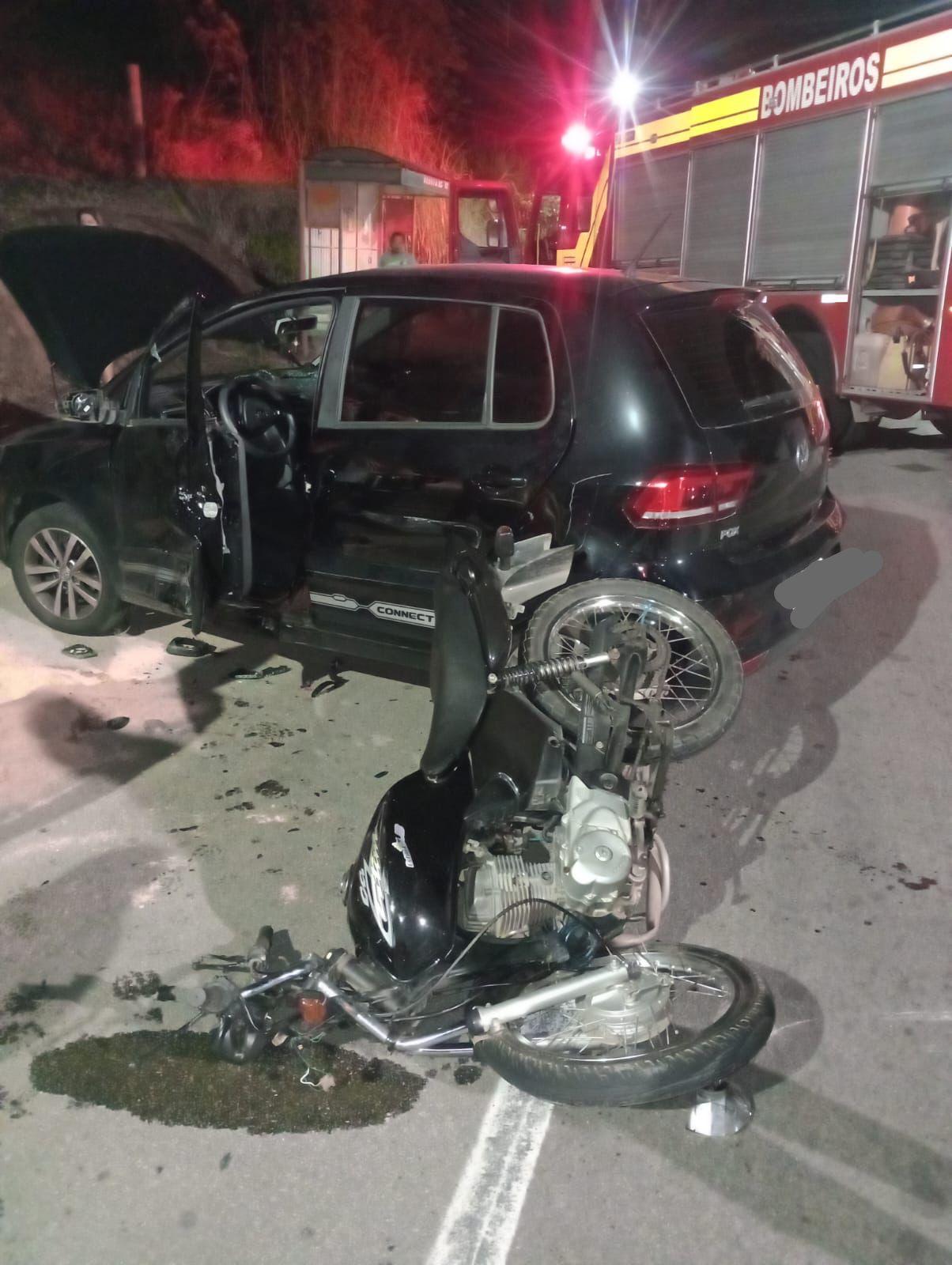 🏍️ Colisão entre carro e moto deixa uma vítima fatal em Tubarão