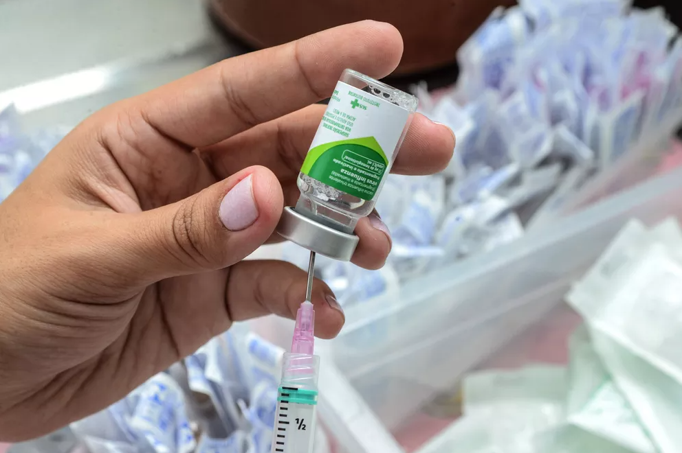 🏥 Gravatal amplia vacinação contra a gripe com horário estendido