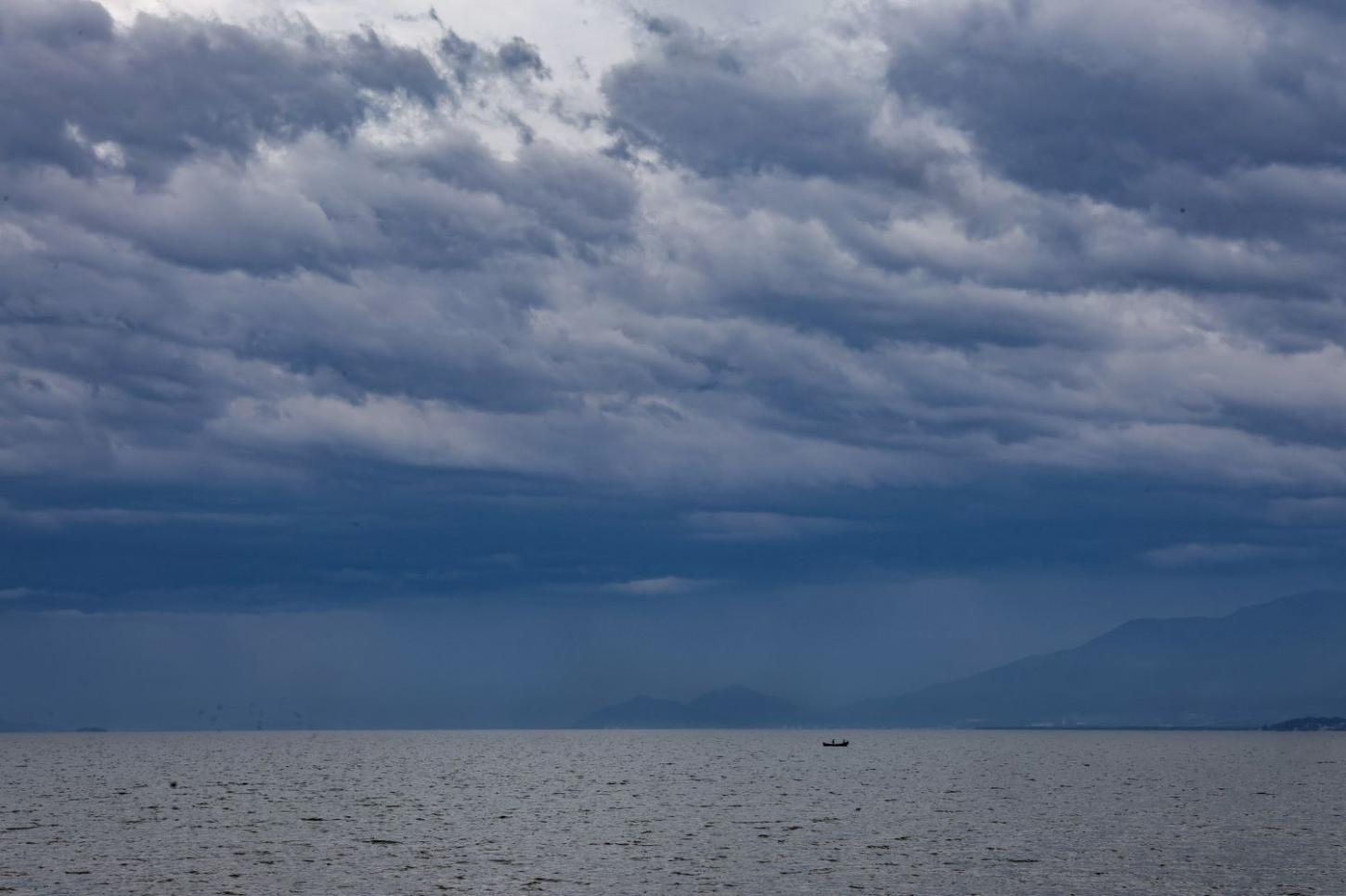 📉 Massa de ar frio avança após frente fria e derruba temperaturas em SC