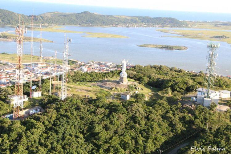 🌳 Mulher desaparecida é encontrada inconsciente em mata no Morro da Glória