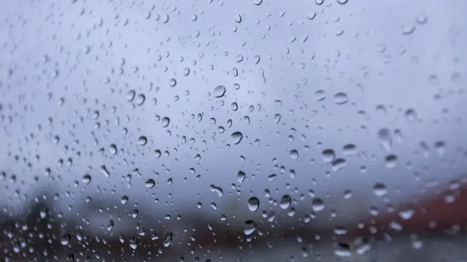 ⛈️ Quarta-feira terá chuva intensa e risco de temporais em Santa Catarina