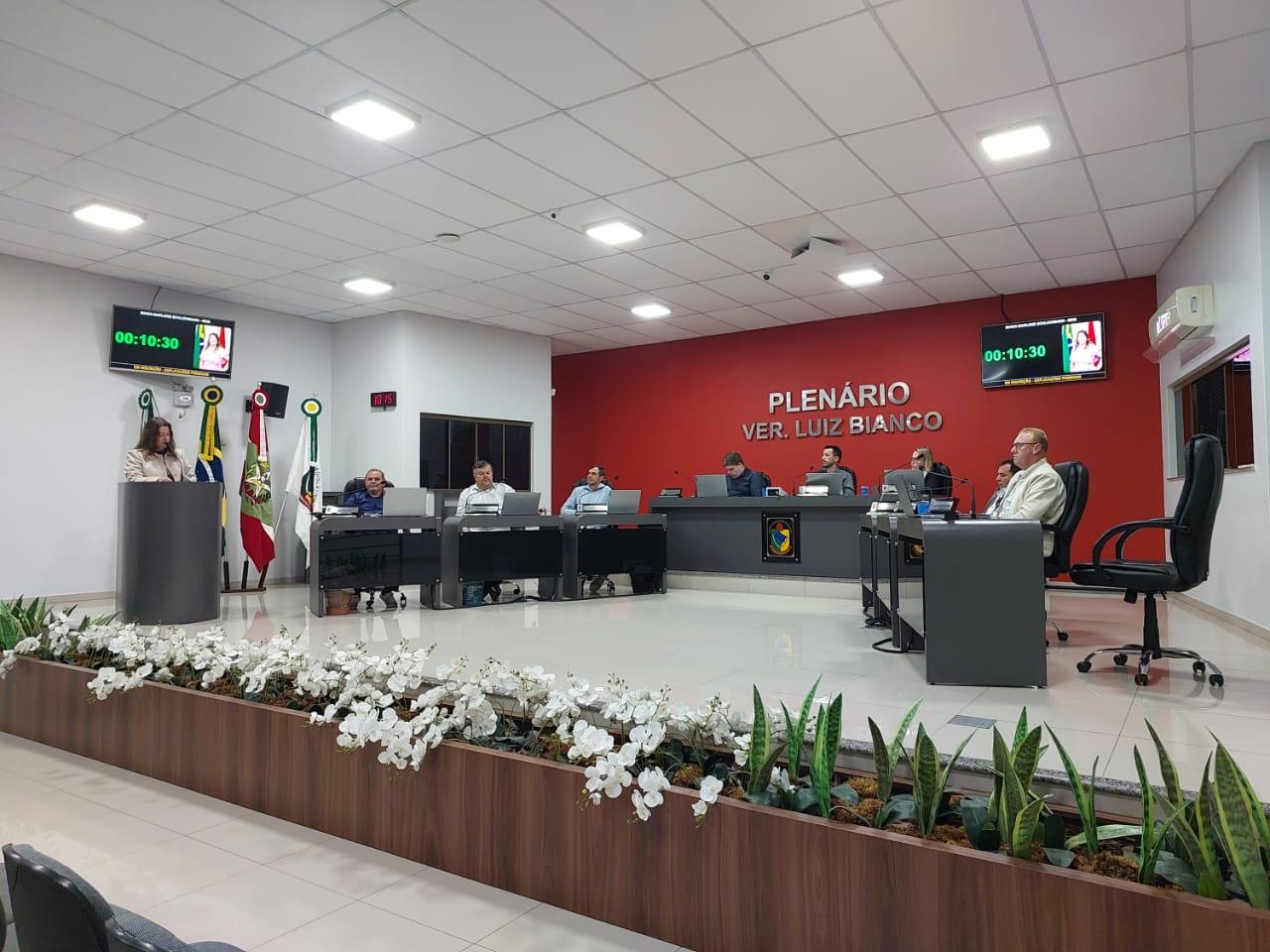 ⚖️ Em sessão marcada por desabafos, vereadores de São Ludgero confirmam abertura de CPI