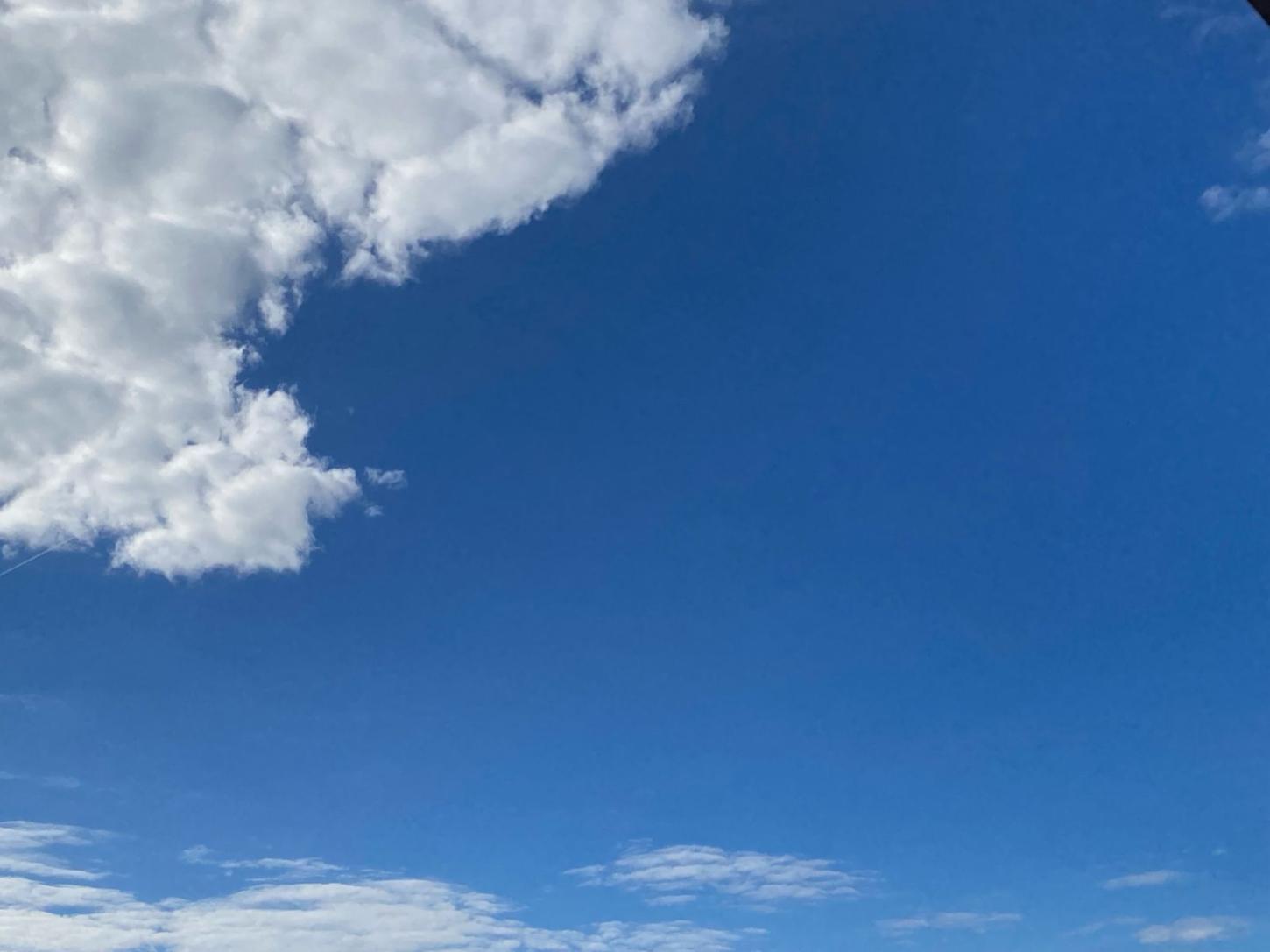 🍂 Massa de ar seco e frio garante tempo firme e predomínio de sol em Santa Catarina