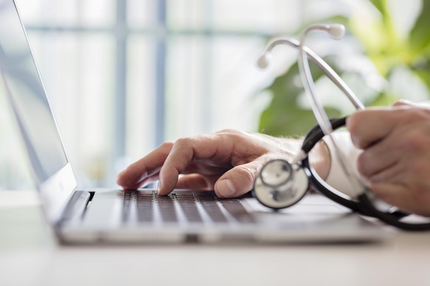 🩺 MPF investiga qualidade de 19 cursos de Medicina em universidades privadas de SC