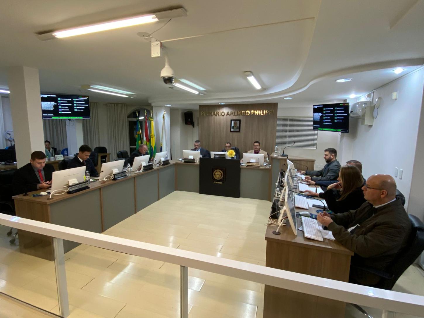 🗳️ Câmara de Braço do Norte aprova crédito especial e analisa retorno de vereadora e demandas de bairros