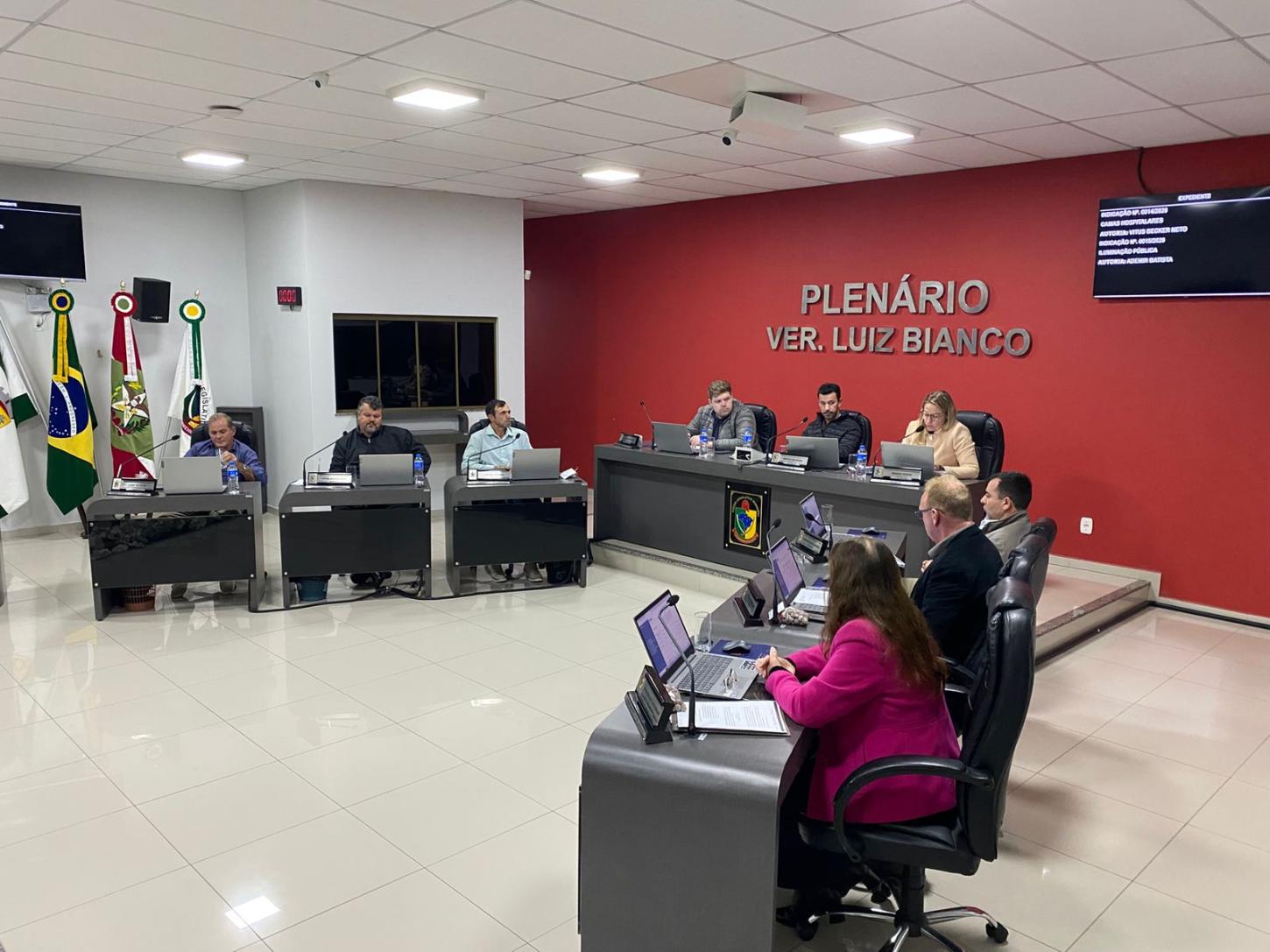 🗳️ Câmara de São Ludgero aprova regime de plantão de 12 horas para a Unidade Sanitária Central