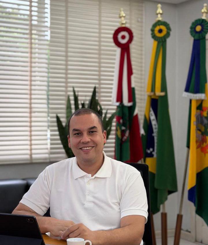 👔 Fernando Longuinho assume a Secretaria de Administração e Fazenda de Braço do Norte