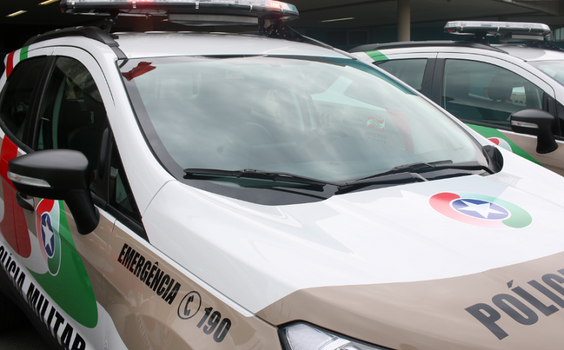 🏃‍♂️ Homem tenta fugir por matagal, mas acaba cercado e preso pela PM em Braço do Norte