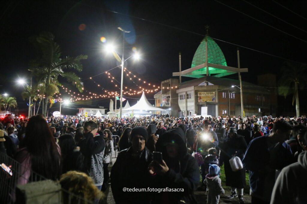 🪵 Tradicional Festa Junina da Passagem começa nesta quinta-feira em Tubarão com show nacional e queima de fogueira