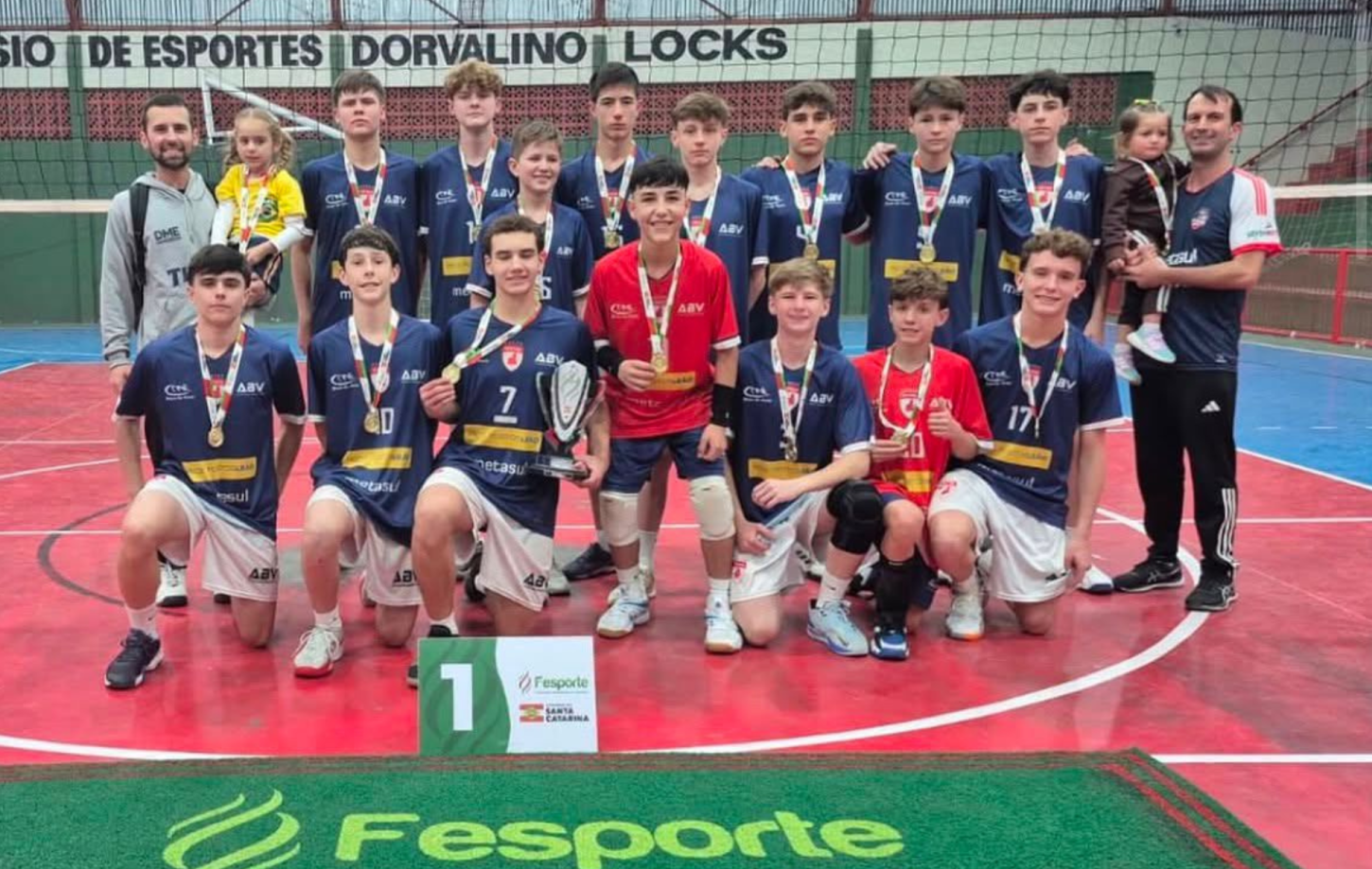 🏐 Voleibol masculino garante título invicto para Braço do Norte na OLESC 2026