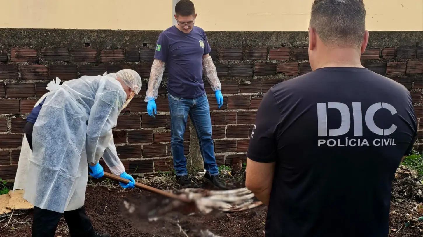 Dono de imóvel de 75 anos é encontrado morto e enterrado por inquilinos