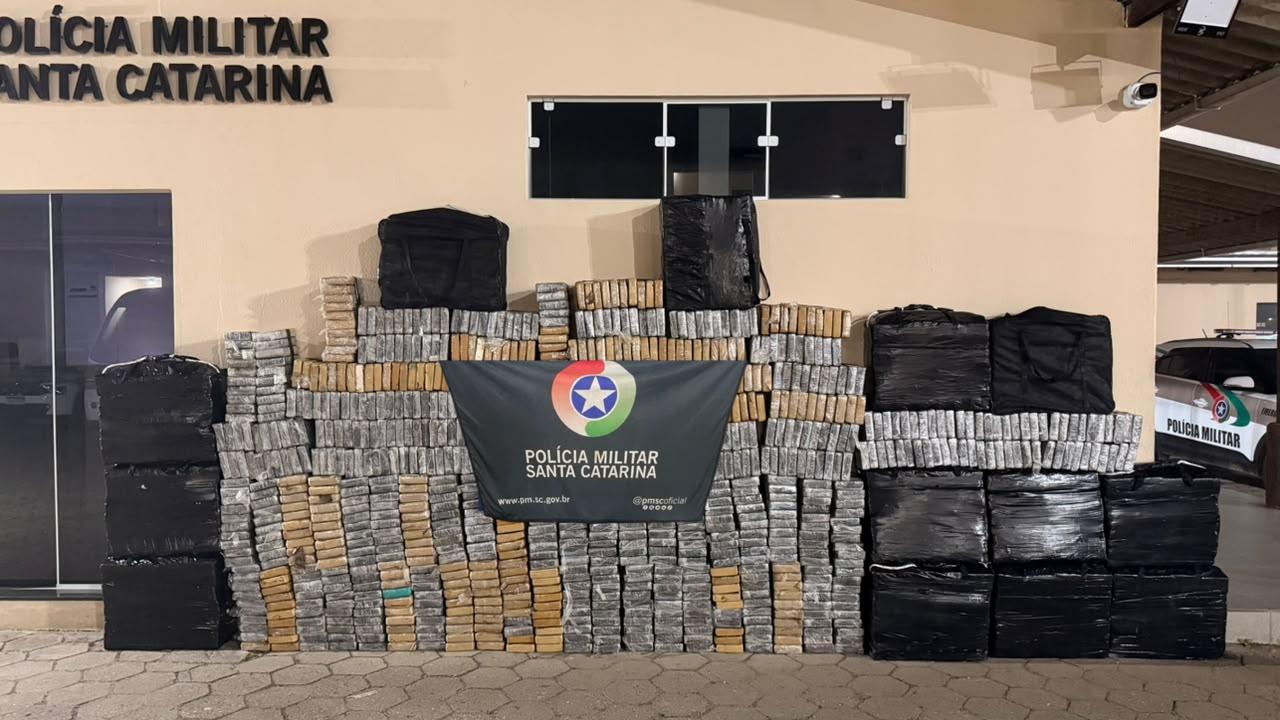 Operação conjunta entre PM e PRF apreende 3,5 toneladas de cocaína em SC