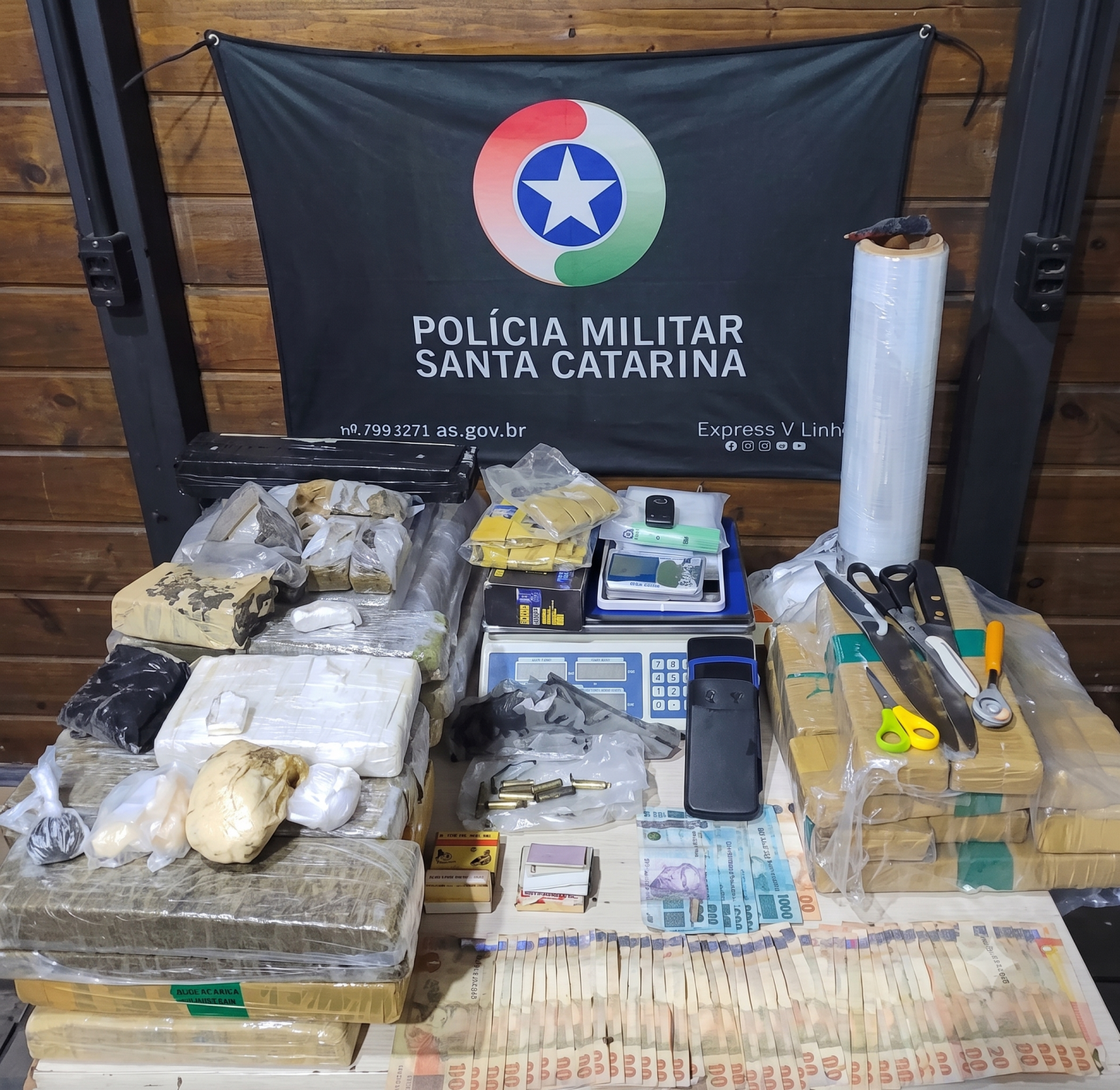 Operações da PM resultam em prisões, apreensão de menor e mais de 43 kg de drogas na região