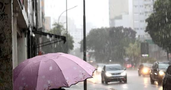 Tempo instável dá lugar a ar frio e mar agitado no fim da semana em Santa Catarina