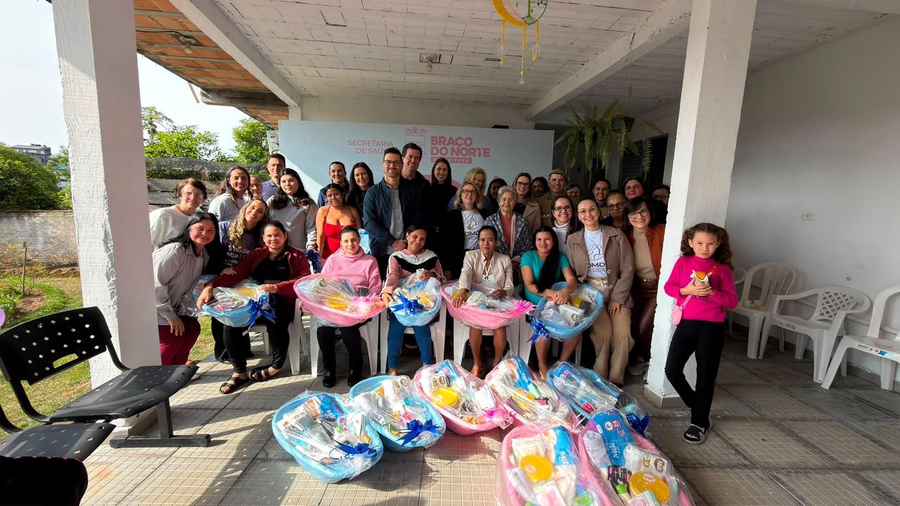 Braço do Norte inaugura Sala Lilás no CESPI e entrega 30 kits para gestantes da Rede Manu
