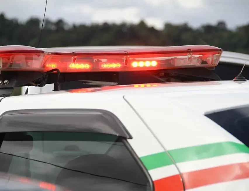 Mulher de 24 anos é presa em flagrante por tráfico de drogas no Centro de Braço do Norte