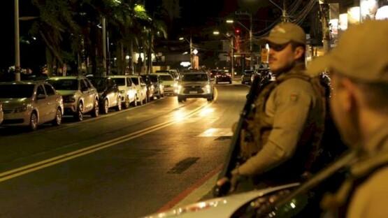 Polícia Militar cumpre mandados de prisão e recaptura foragidos no Sul do Estado e em Lages